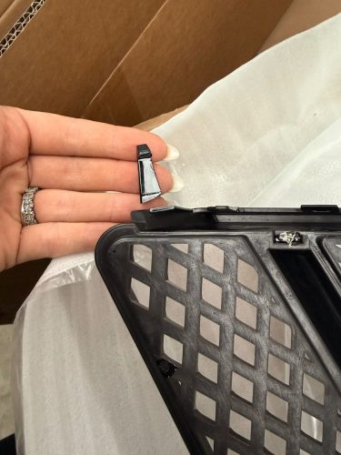 Grill Mercedes-Benz E C207 A207 Chrome & Black DAMAGED