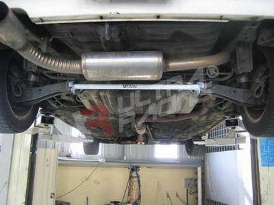 Honda Civic/CRX 88-91 EF/ED/EE UltraRacing rear lower Tiebar