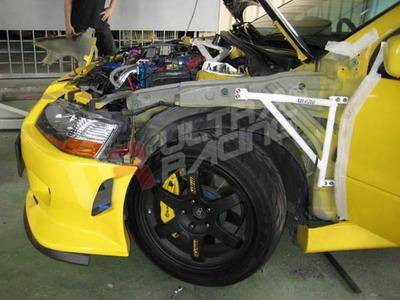Mitsubishi EVO 7/8/9 UltraRacing 3-point Fender Brackets