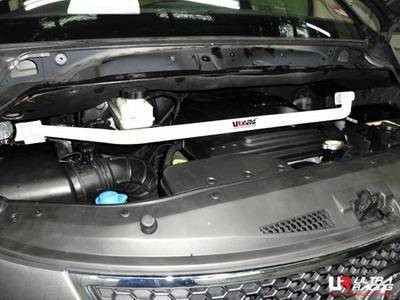 Hyundai H1 07+ 2.5D UltraRacing 2-point front upper Strutbar