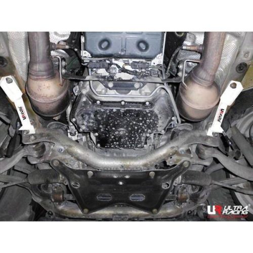Mercedes C-Class/ AMG 07+ W204 Ultra-R 2x2P front boczna Bar