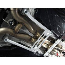   Mercedes S205 C63 S<BR><BR>S205 ESTATE 4.0TT V8 2WD 14-21 UltraRacing 4-point mid lower Brace